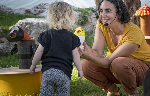 צינורגולת ותעמולת ביצי זהב תיאטרון פצפון