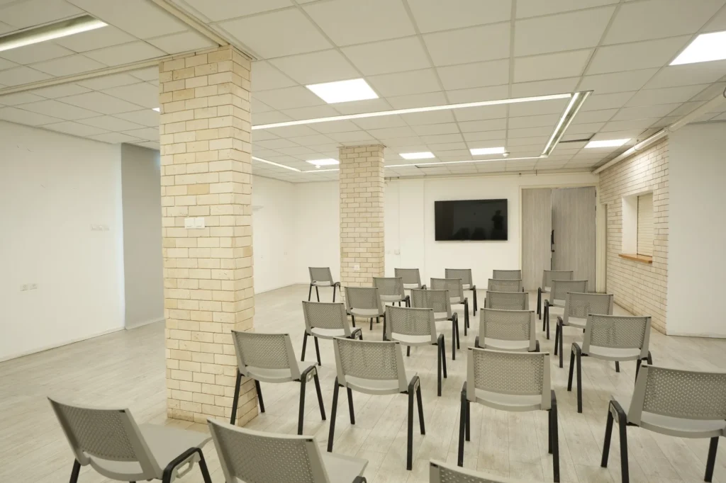 אולם כנסים 4